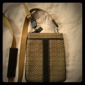 Coach Crossbody Authentic